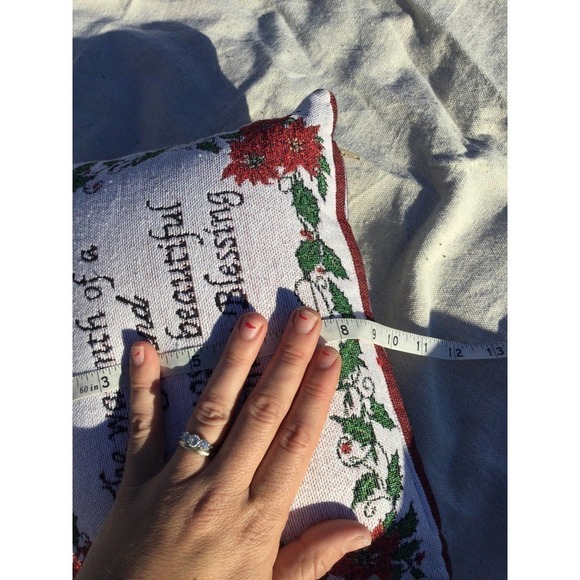 Tapestry accent pillow embroidered friend gift blessing Christmas white red - Picture 9 of 10